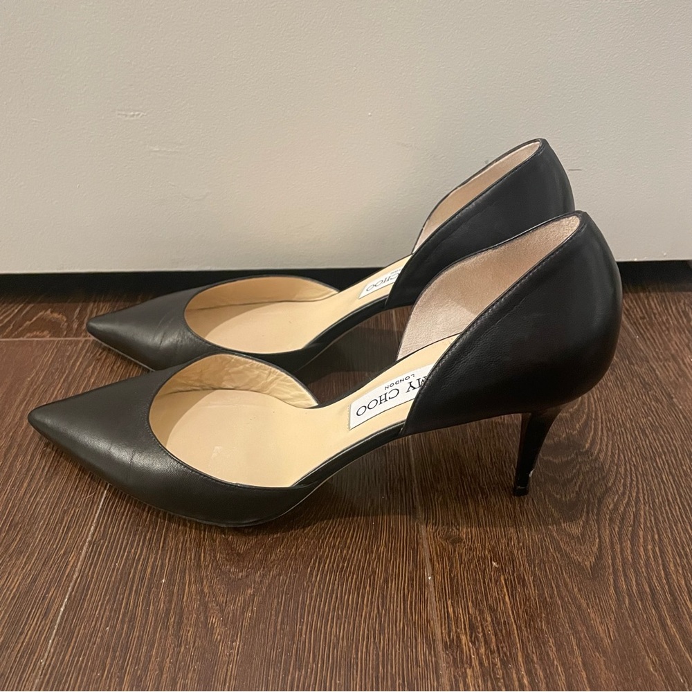 • JIMMY CHOO BLACK LEATHER KITTEN HEELS •